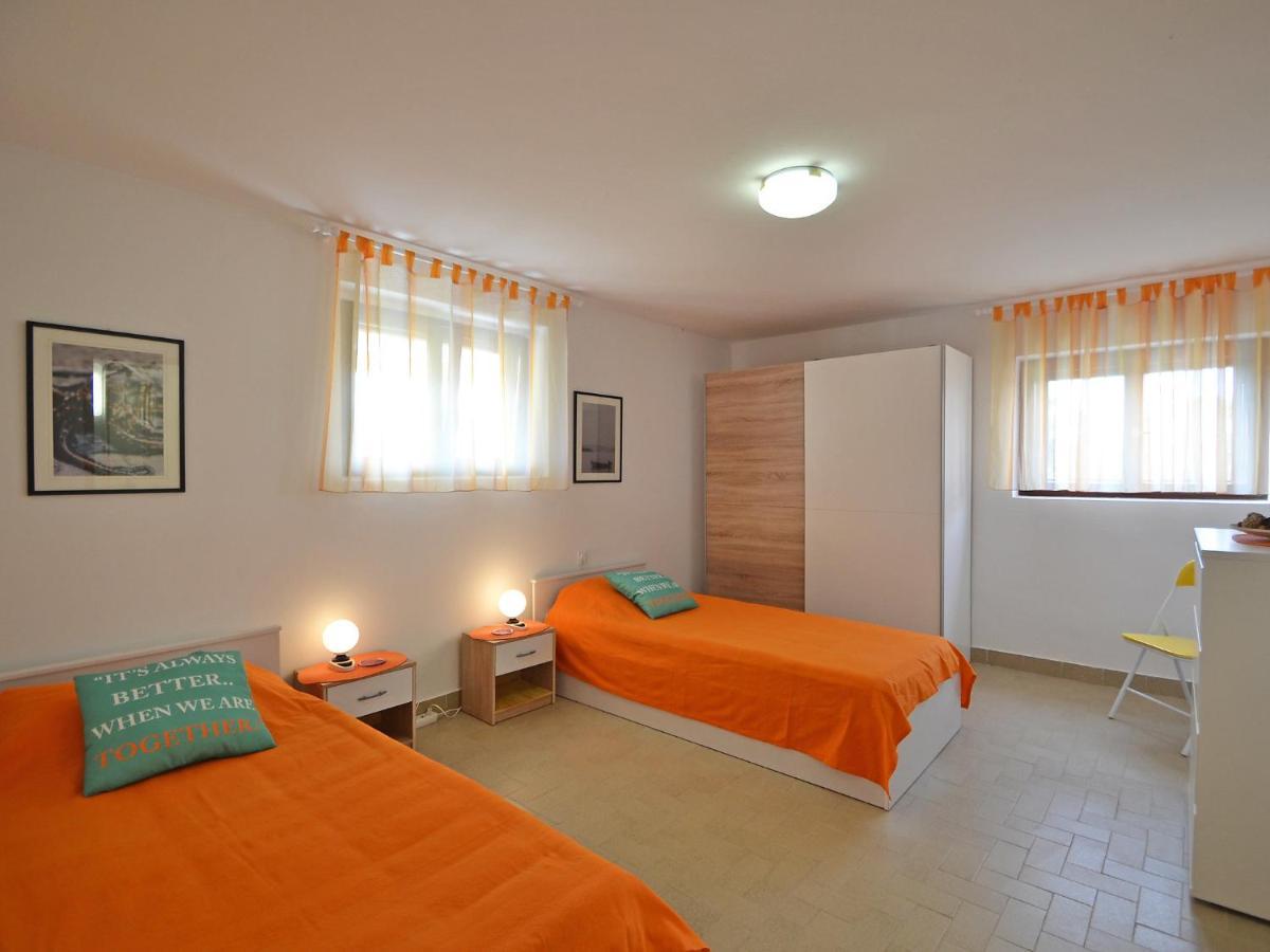 Apartment Maras-1 By Interhome Diklo Exteriér fotografie